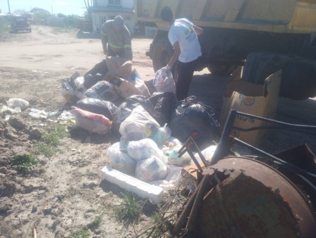 La Municipalidad de Santa Lucía, a través de la Dirección de Servicios Públicos, continúa trabajando en la limpieza y eliminación de mini basurales
